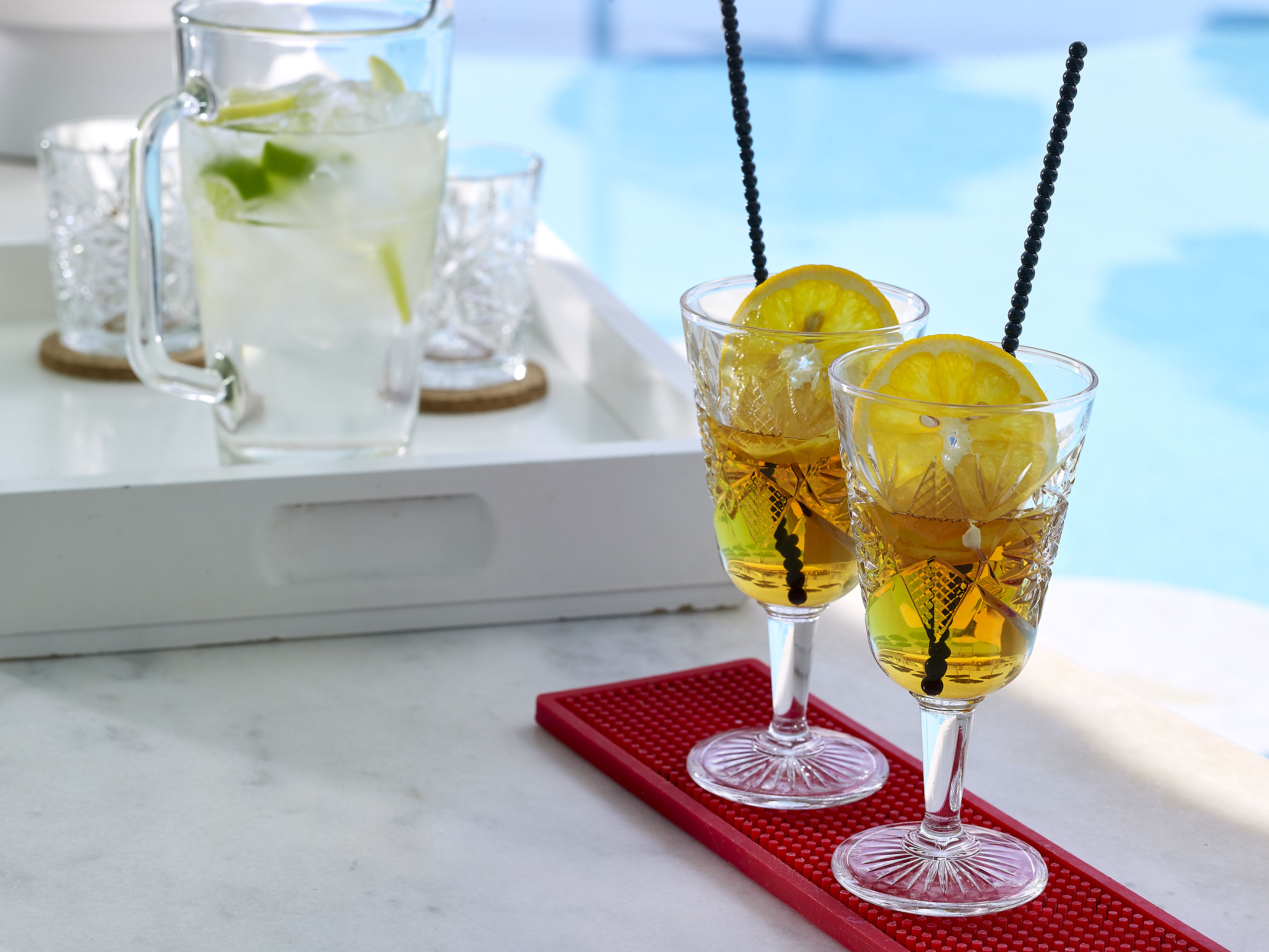 Water Swim-up & Snack bar 