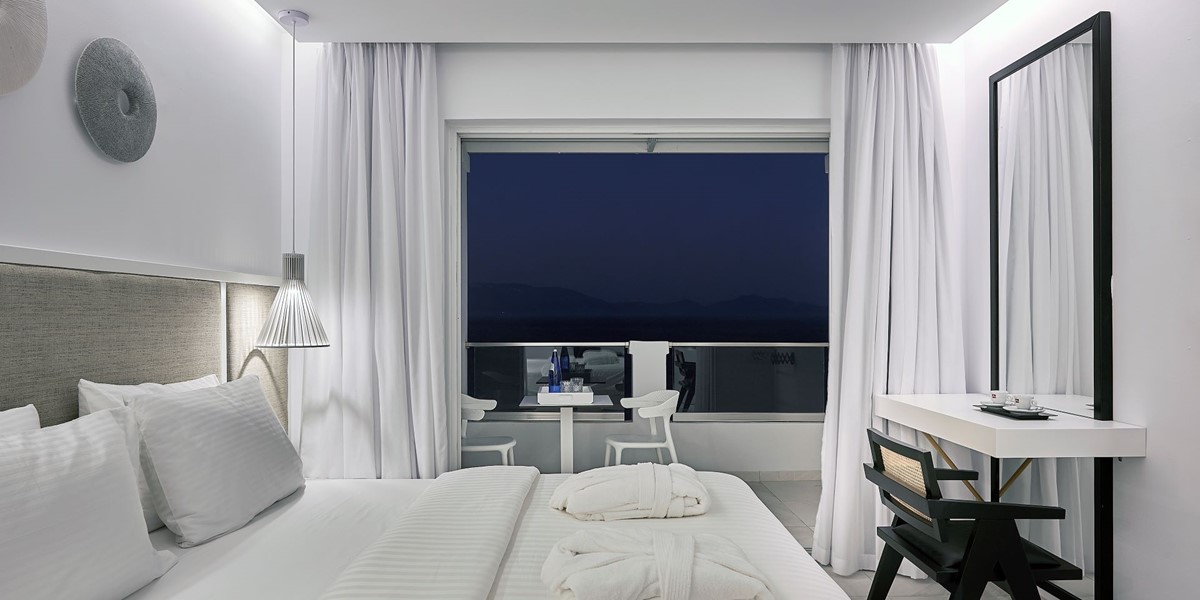 PREMIUM JUNIOR SUITE GARDEN VIEW